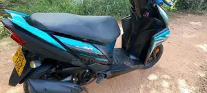 Yamaha Zr 2018 Motorbike (Used)