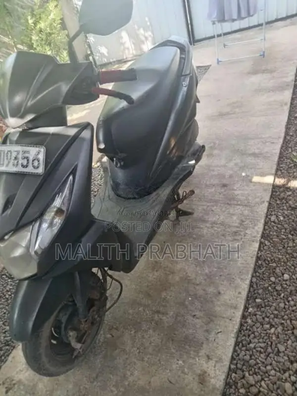 Honda Dio 2012 Motorbike (Used)