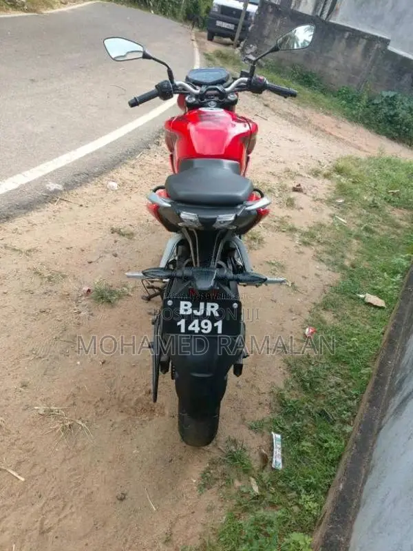 Bajaj N160 2025 Motorbike (Used)