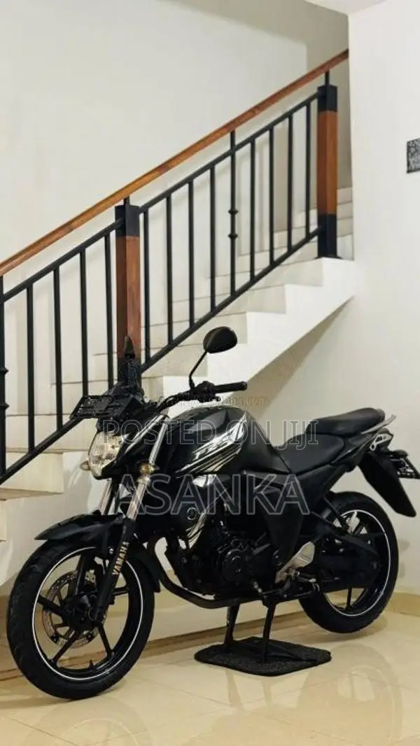 Honda Fz 2018 Motorbike (Used)