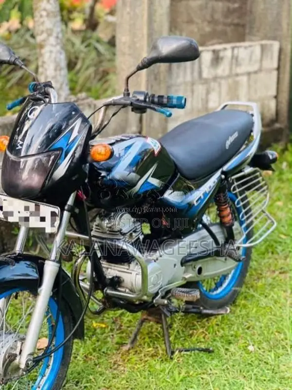 Bajaj CT-100 2013 Motorbike (Used)