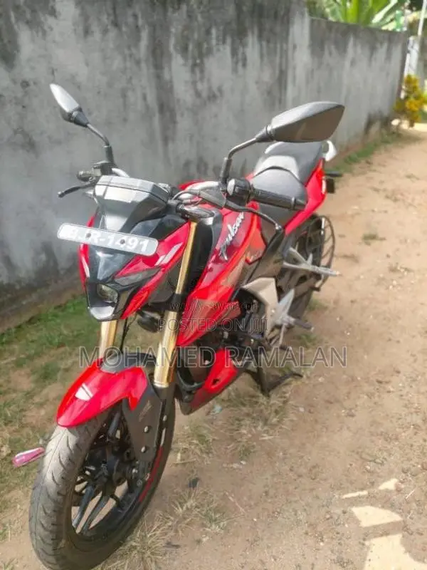Bajaj N160 2025 Motorbike (Used)