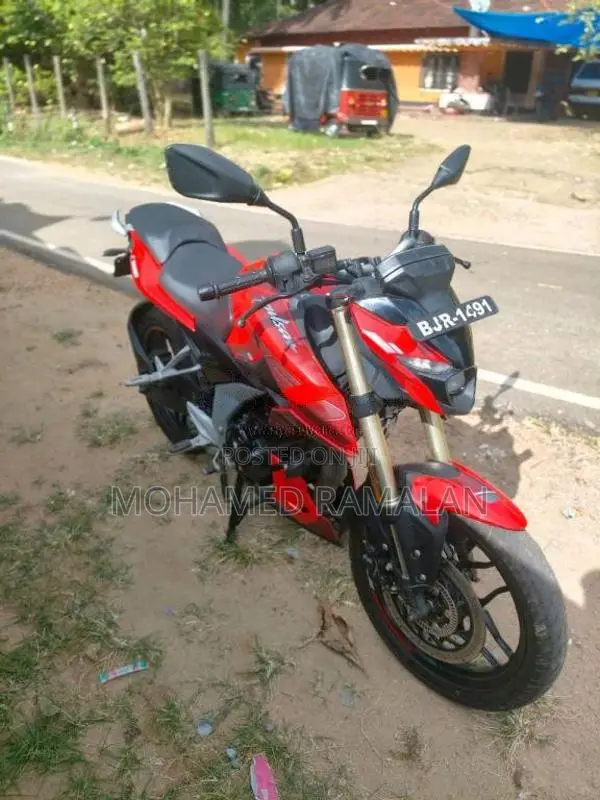Bajaj N160 2025 Motorbike (Used)