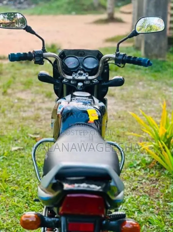 Bajaj CT-100 2013 Motorbike (Used)