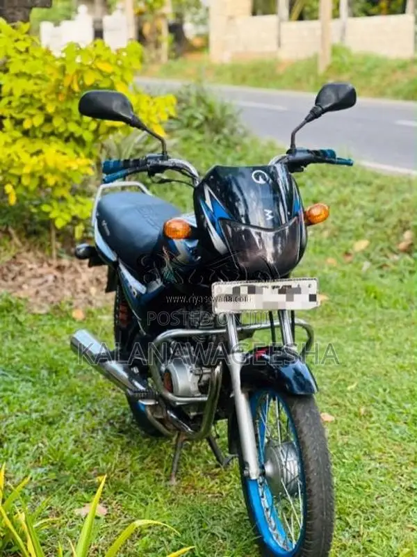 Bajaj CT-100 2013 Motorbike (Used)