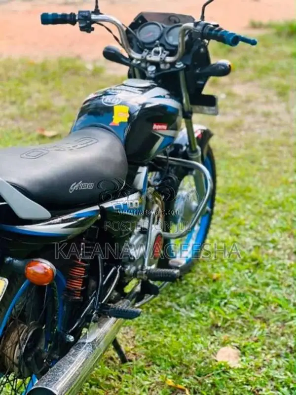 Bajaj CT-100 2013 Motorbike (Used)