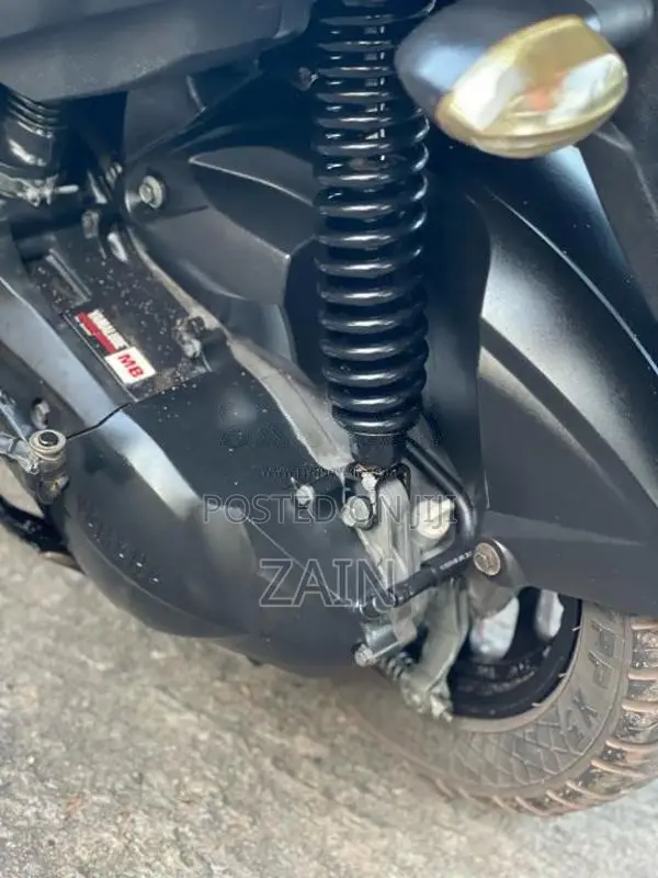 Yamaha ZR 2019 Motorbike (Used)