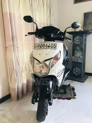Honda Dio 2015 Motorbike (Used)