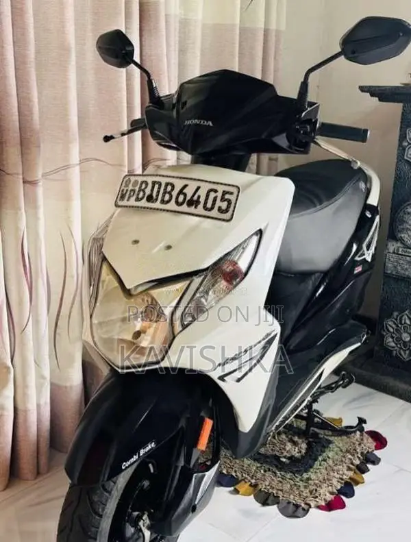 Honda Dio 2015 Motorbike (Used)