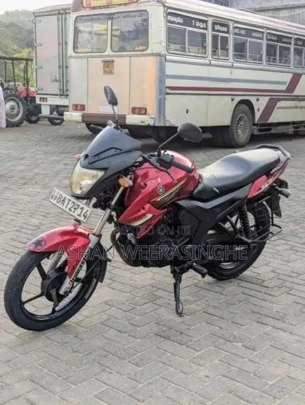 Yamaha SZ 2014 Motorbike (Used)