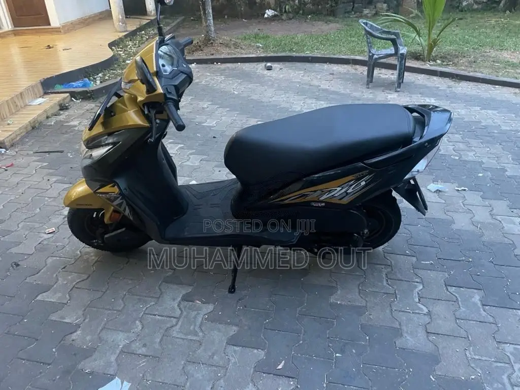 Honda Dio Dx 2019 Motorbike (Used)