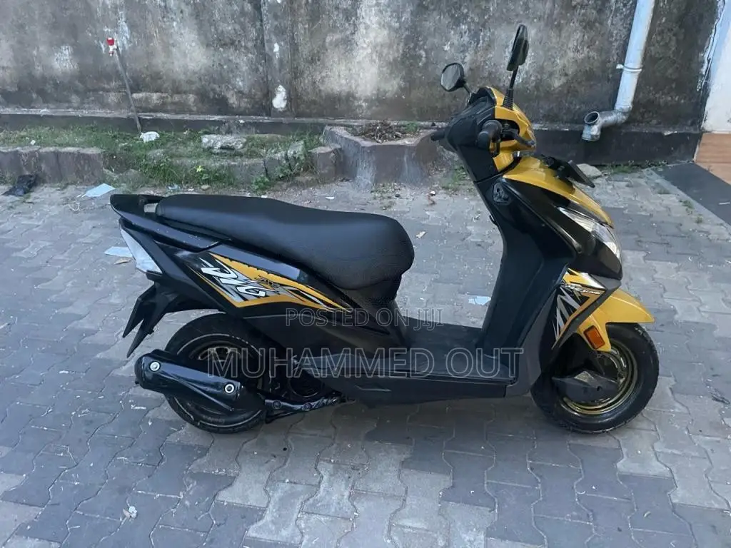 Honda Dio Dx 2019 Motorbike (Used)