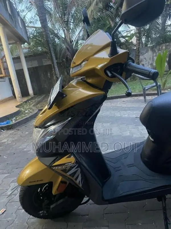 Honda Dio Dx 2019 Motorbike (Used)