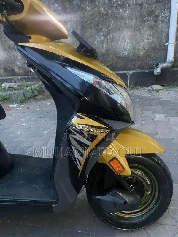 Honda Dio Dx 2019 Motorbike (Used)