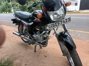 Bajaj CT-100 2016 Motorbike (Used)