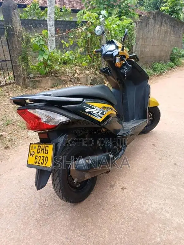 Honda Dio DX 2018 Motorbike (Used)