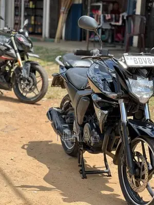 Yamaha Fz Version 2.0 2016 Motorbike (Used)