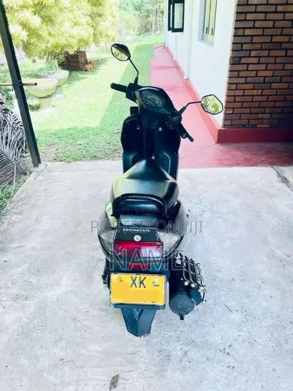 Honda Dio 2011 Motorbike (Used)