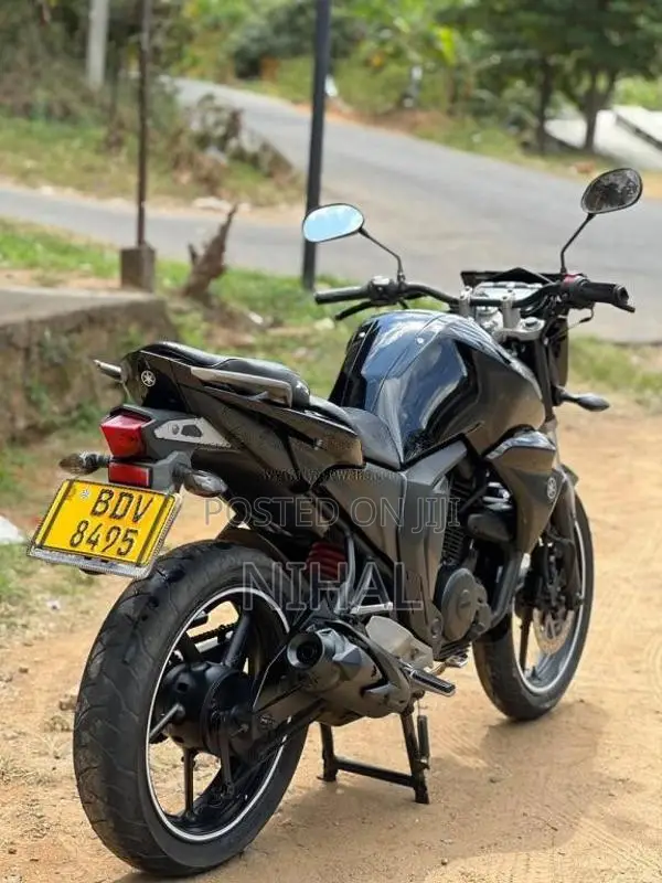 Yamaha Fz Version 2.0 2016 Motorbike (Used)