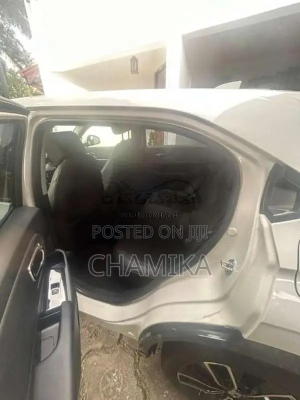 Honda Vezel Hybrid 2024 SUV Unregistered (Recondition)