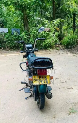 TVS XL100 2017 Motorbike (Used)
