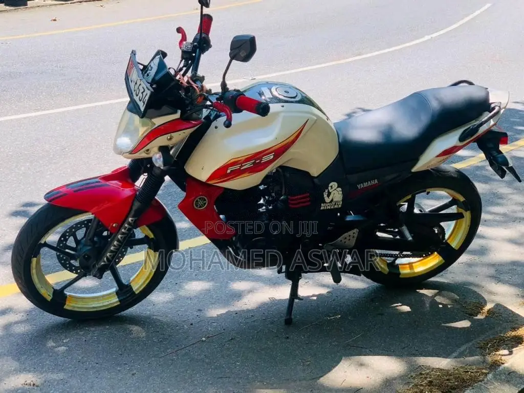 Yamaha FZ-S Version 1.0 2012 Motorbike (Used)