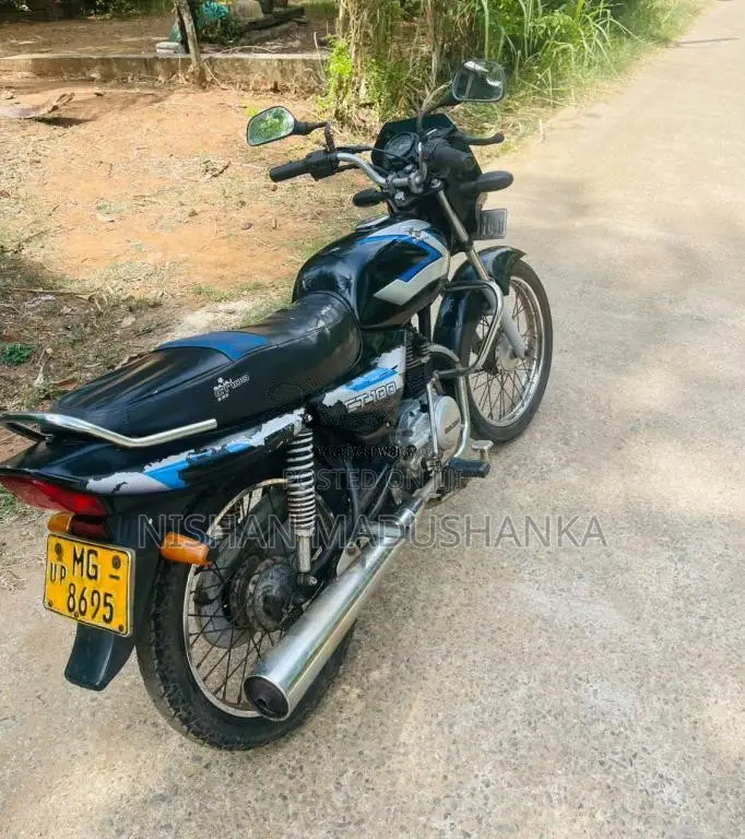 Bajaj CT-100 2005 Motorbike (Used)