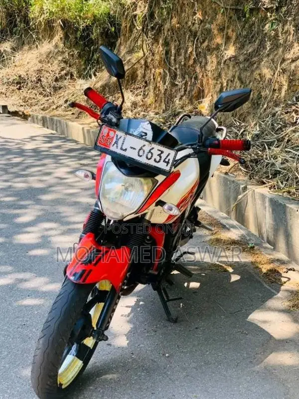 Yamaha FZ-S Version 1.0 2012 Motorbike (Used)