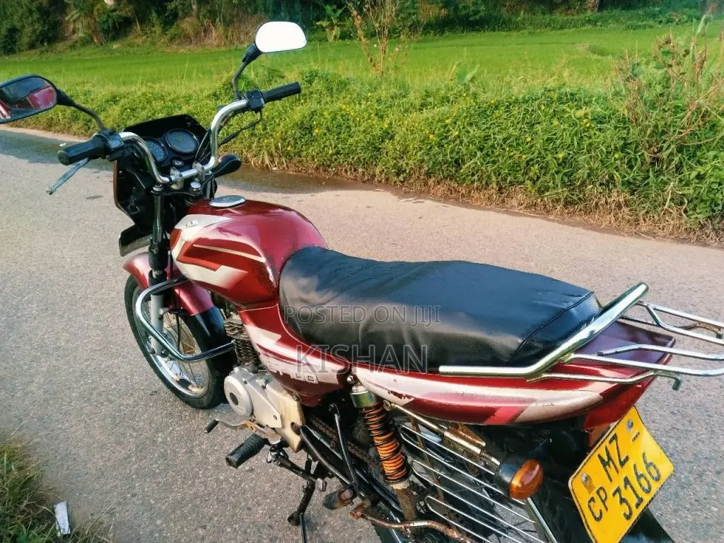 Bajaj CT-100 2006 Motorbike (Used)