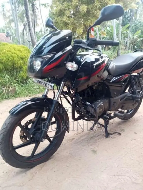 Bajaj Pulsar 2017 Motorbike (Used)