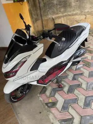Honda Pcx 2022 Motorbike (Used)