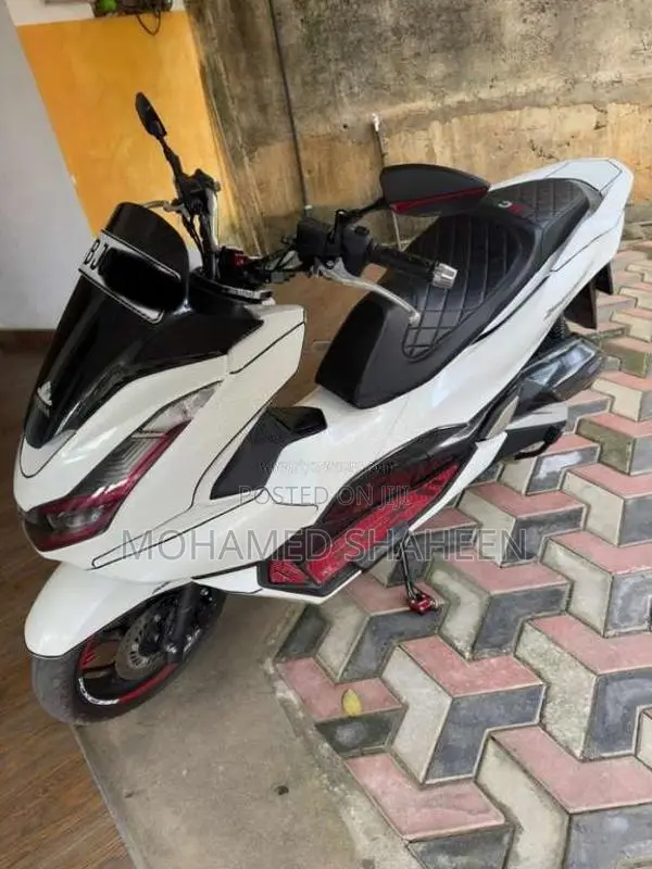 Honda Pcx 2022 Motorbike (Used)