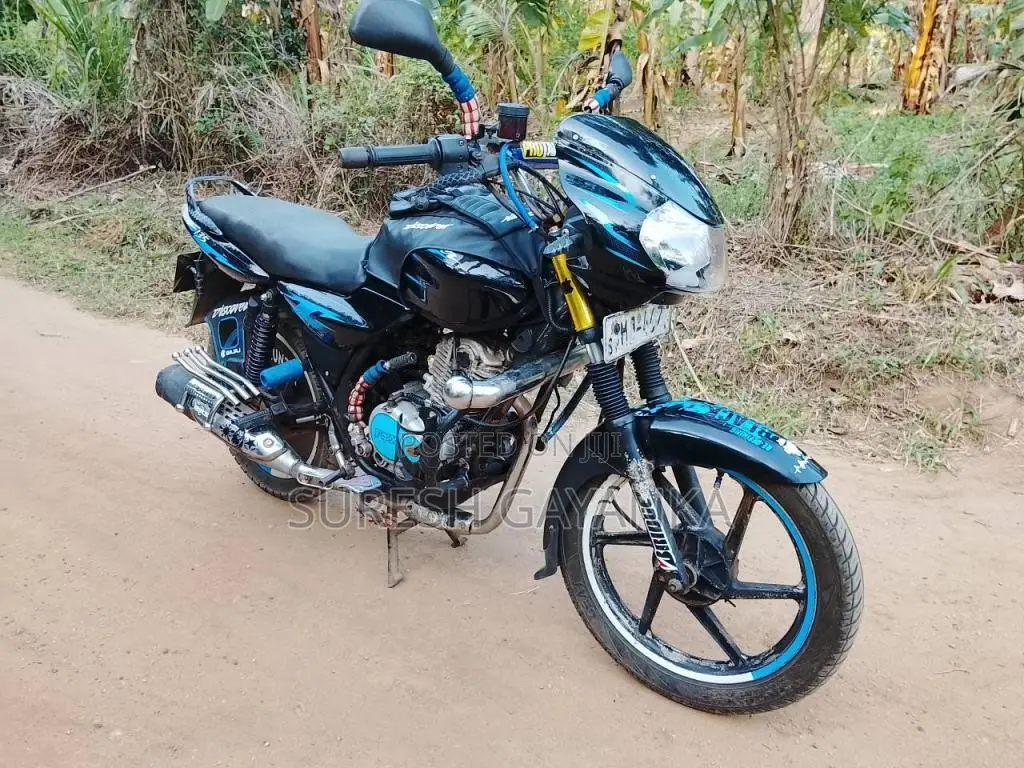 Bajaj Discover 2006 Motorbike (Used)