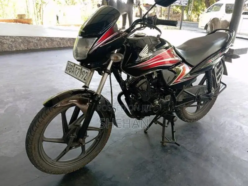 Honda DREAM YUGA 2013 Motorbike (Used)