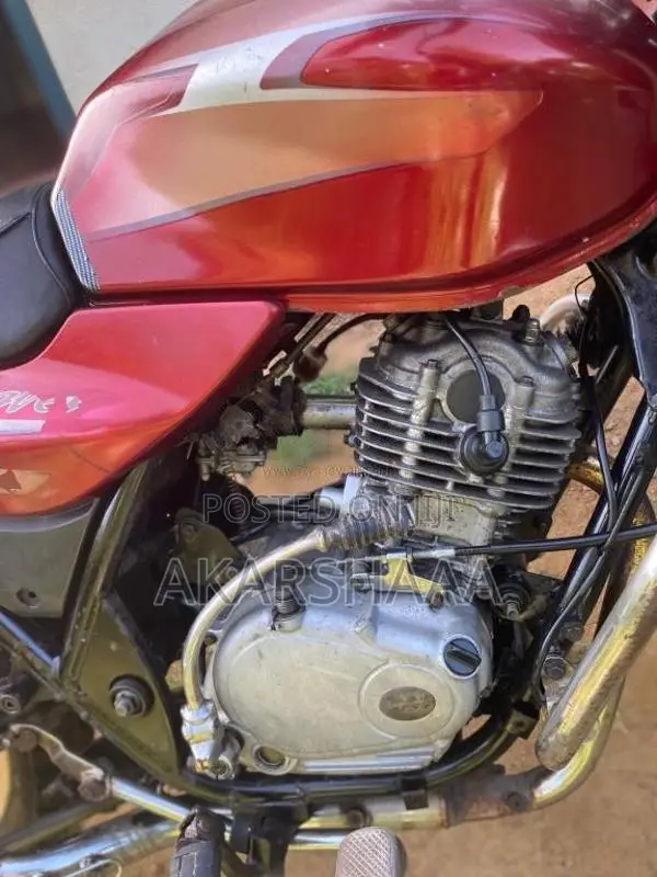 Bajaj Discover 2005 Motorbike (Used)
