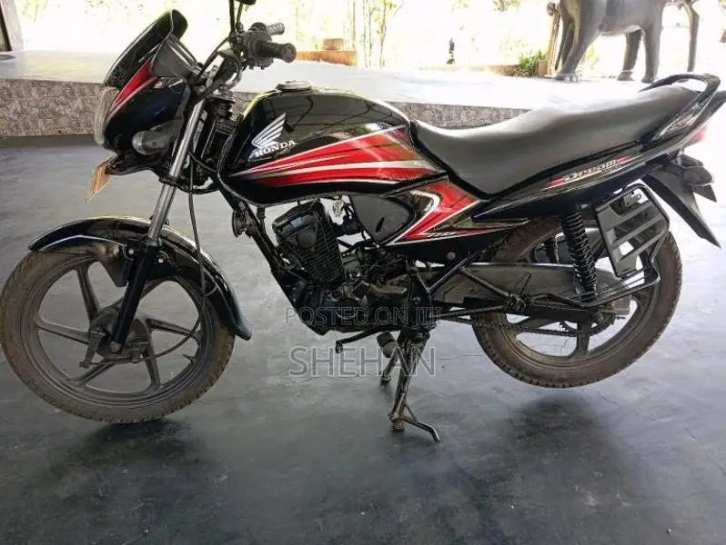 Honda DREAM YUGA 2013 Motorbike (Used)