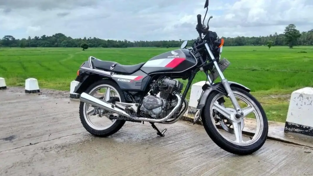 Honda CB 125T 2011 Motorbike (Used)