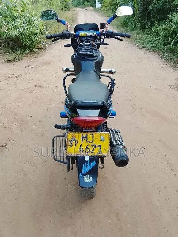 Bajaj Discover 2006 Motorbike (Used)