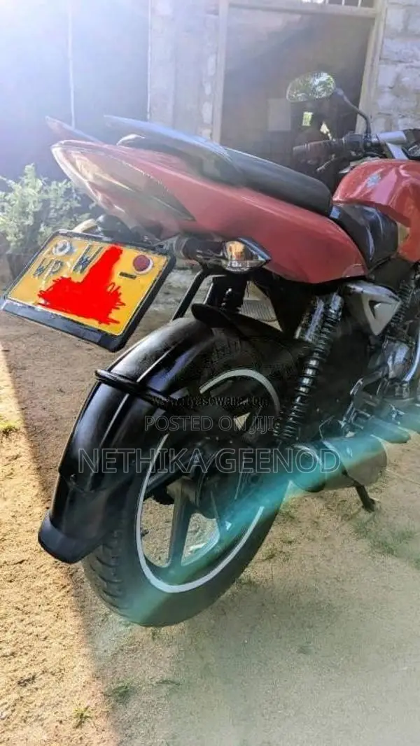 Bajaj Pulsar 2011 Motorbike (Used)