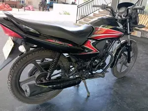 Honda DREAM YUGA 2013 Motorbike (Used)