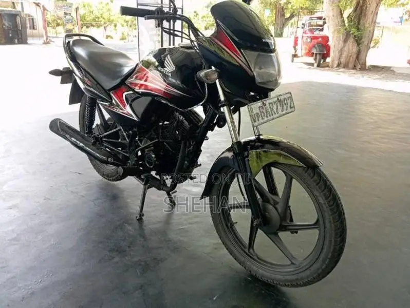 Honda DREAM YUGA 2013 Motorbike (Used)