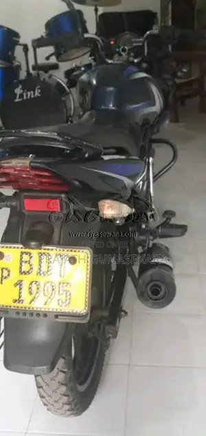 Bajaj Discover 150 2016 Motorbike (Used)