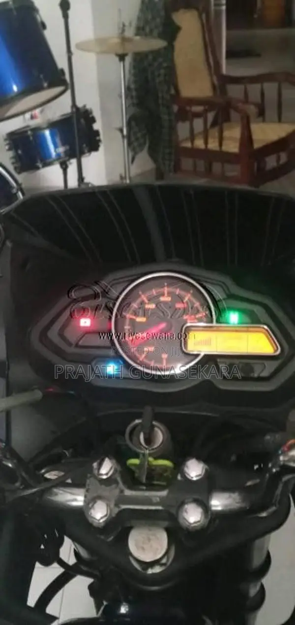 Bajaj Discover 150 2016 Motorbike (Used)