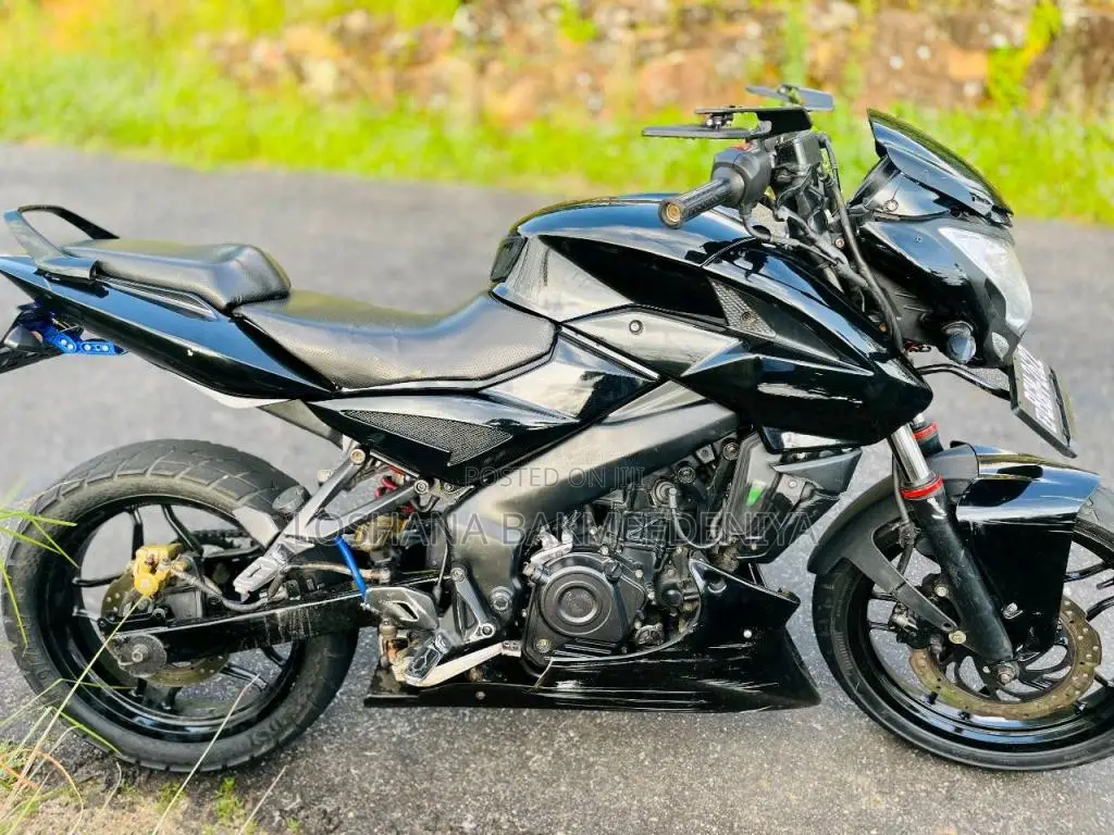 Bajaj Pulsar NS200 2018 Motorbike (Used)