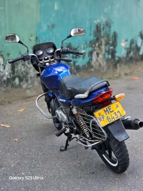 Bajaj Discover 2005 Motorbike (Used)