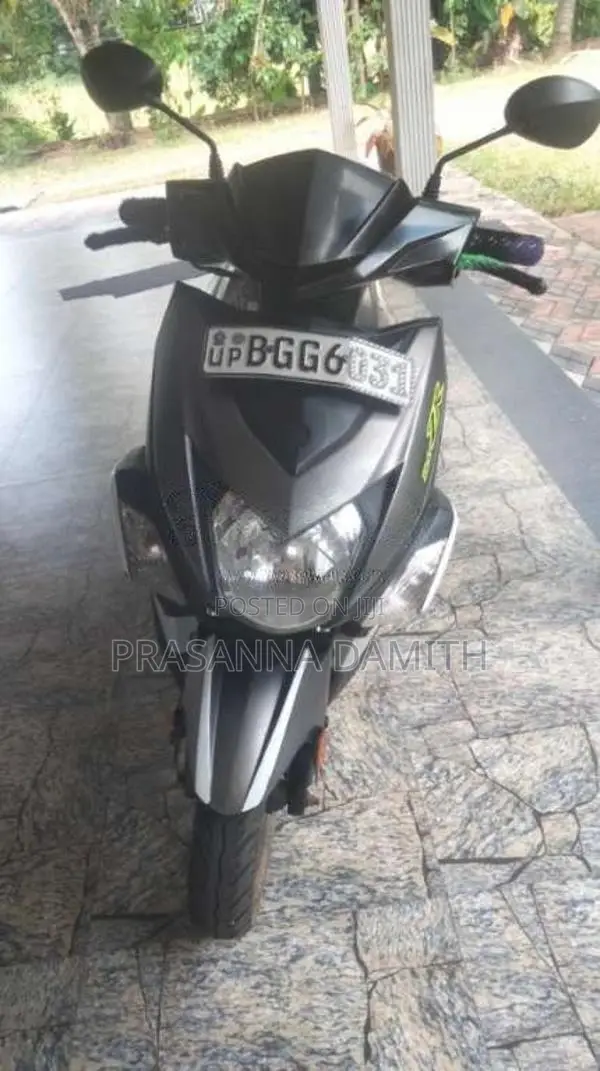 Yamaha ZR 2018 Motorbike (Used)