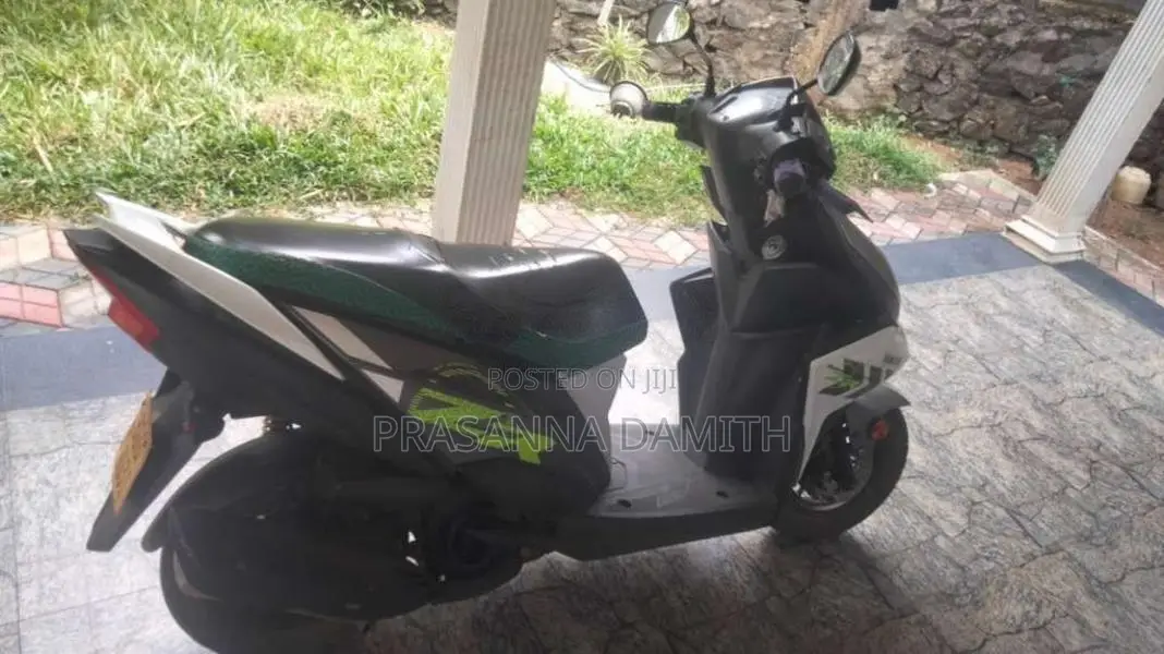 Yamaha ZR 2018 Motorbike (Used)