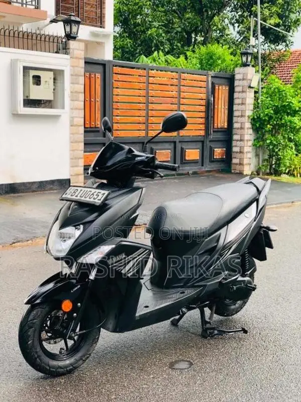Yamaha Ray Zr 2020 Motorbike (Used)