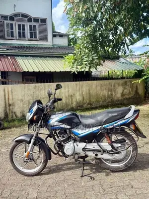 Bajaj CT-100 2022 Motorbike (Used)
