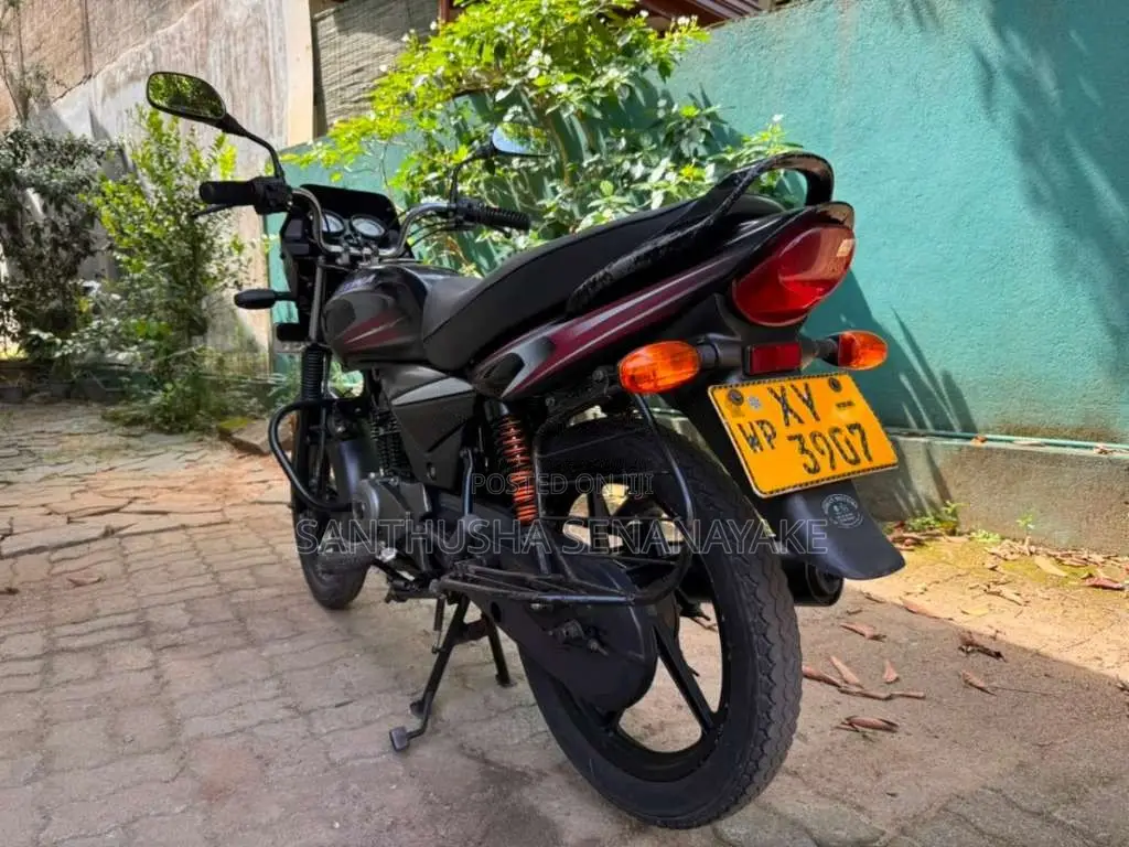 Bajaj Platina 2012 Motorbike (Used)